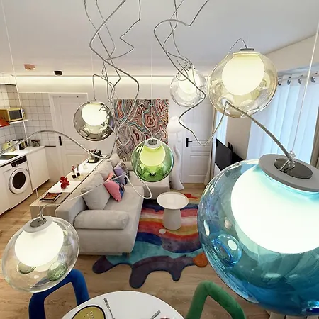 Lägenhet Pop Art & Vibrant Parisian Flat *